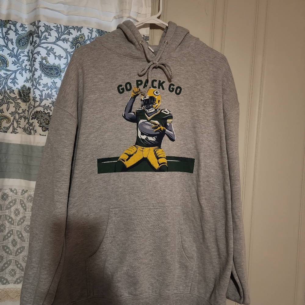 Go Pack GO Miller Lite Sweatshirt